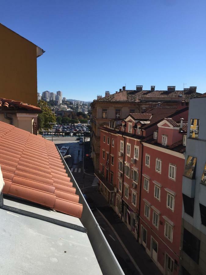 Charming Rijeka City Center Apartment Renee Экстерьер фото
